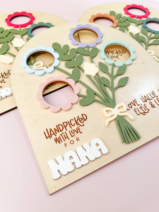 Flower Bouquet Photo Frames for Mother's Day gift-a perfect gift for Moms and Grandma | MaiCre8tions