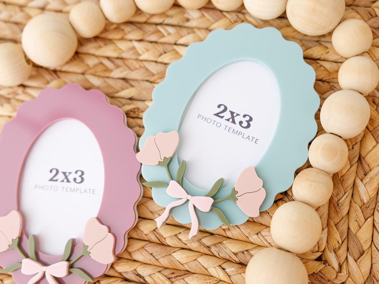Scallop oval flower photo frame