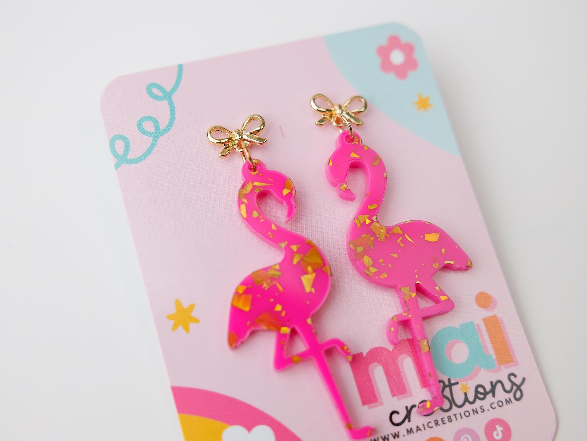 Flamingo bow Acrylic Earrings, Summer acrylic earrings, Beach vibe Dangle Earrings, Earrings for girls, Trendy Accessories