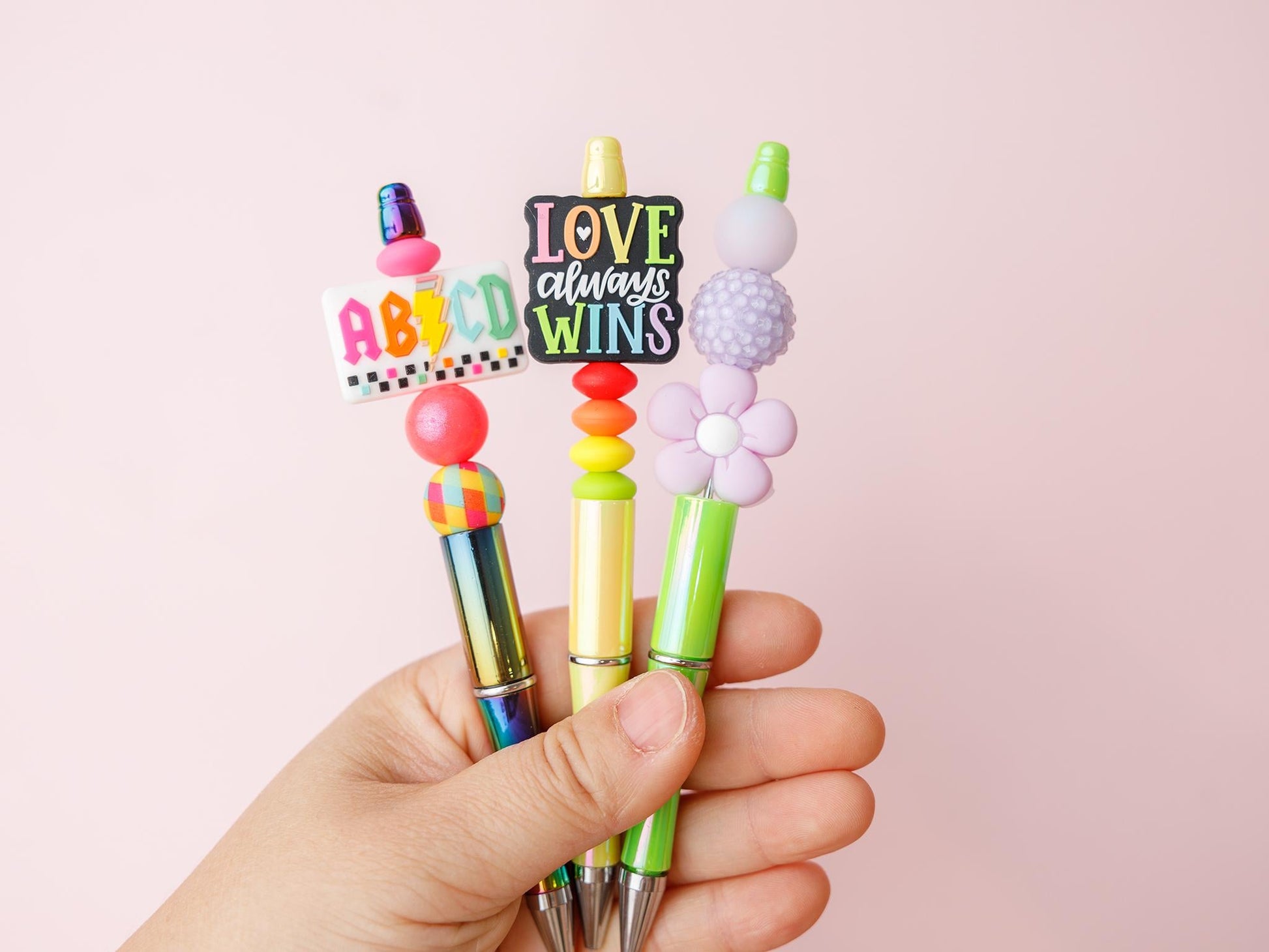 Cute beaded iridescent pen for teachers