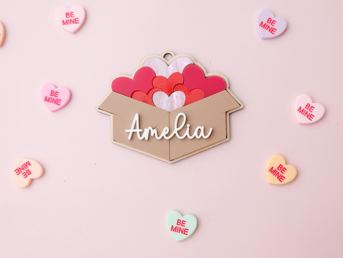 Box of hearts Valentine’s Basket Name tag for kids