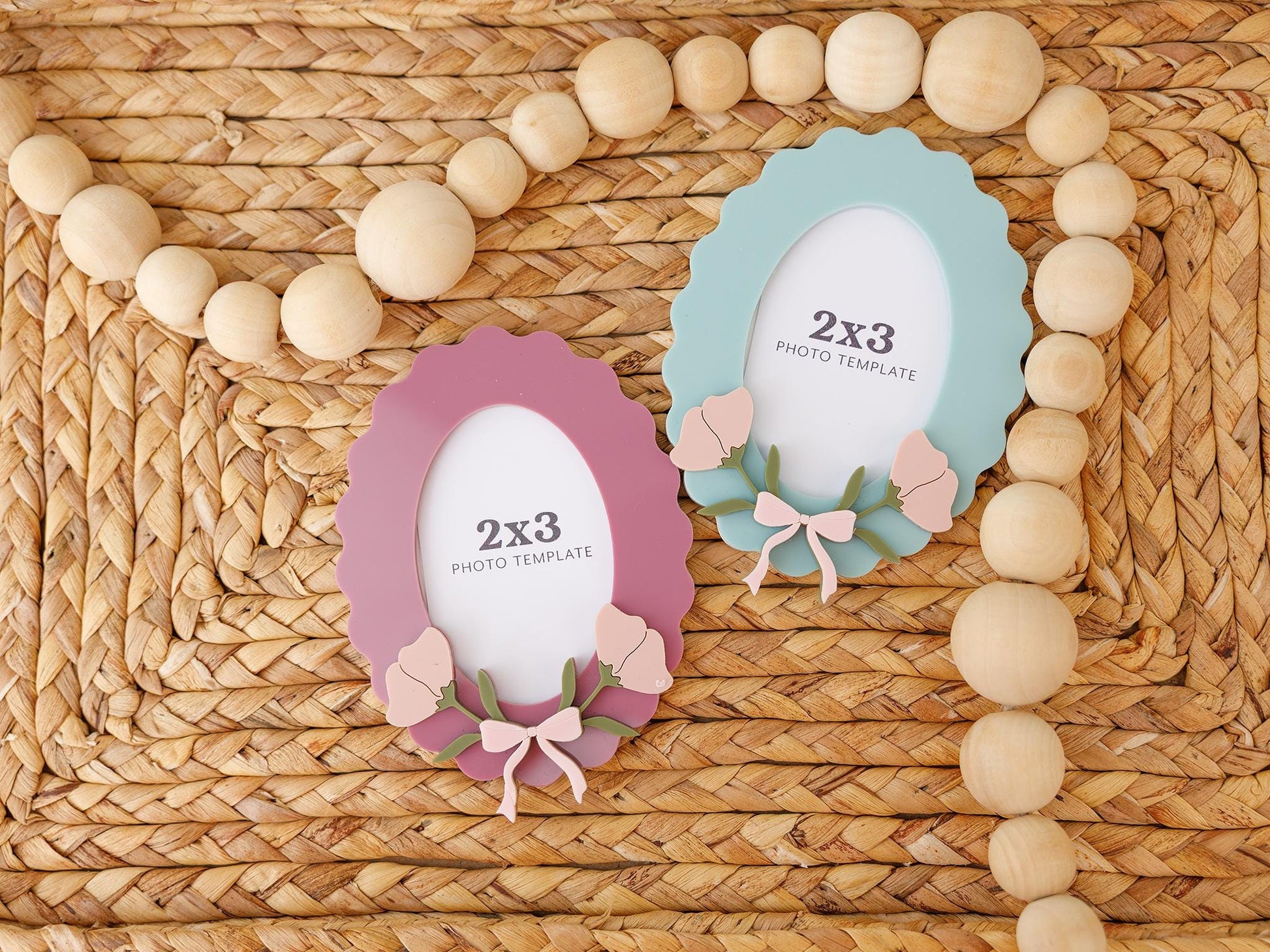 Scallop oval flower photo frame