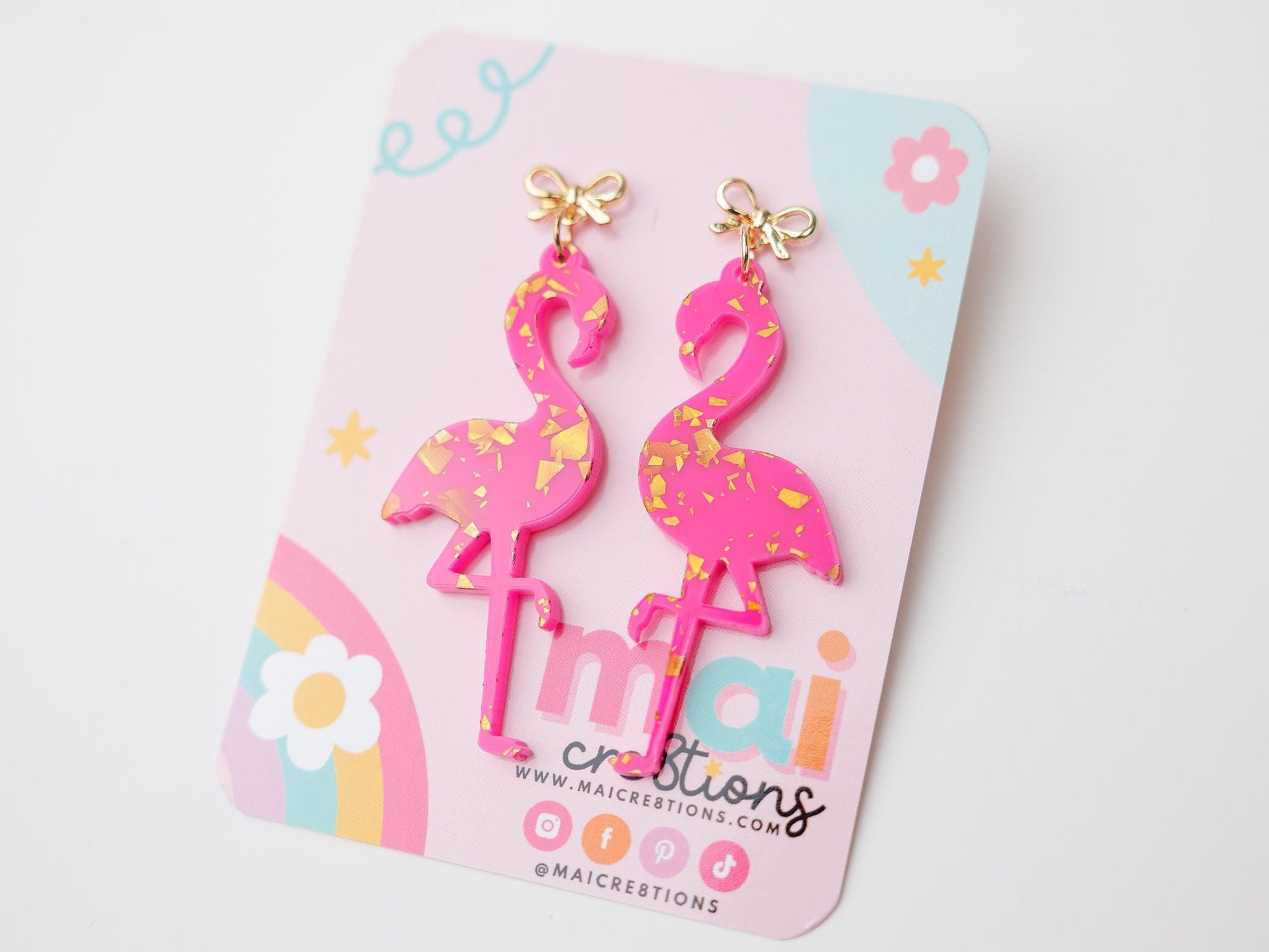 Flamingo bow Acrylic Earrings, Summer acrylic earrings, Beach vibe Dangle Earrings, Earrings for girls, Trendy Accessories