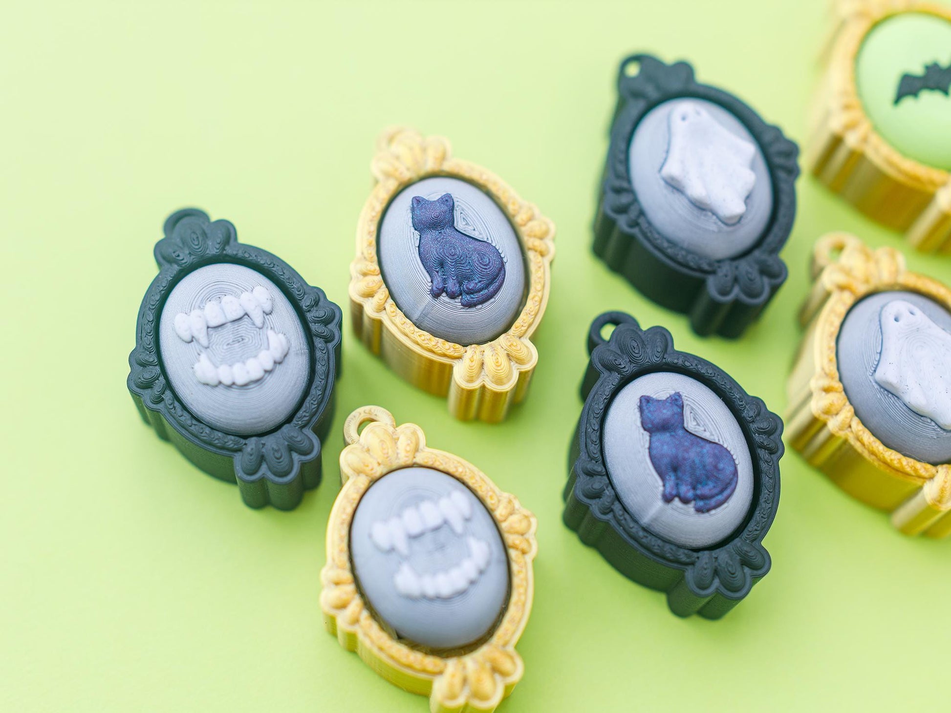 Halloween Vintage frame ghost Fidget Clicker Toy Bat Fidget Clicker