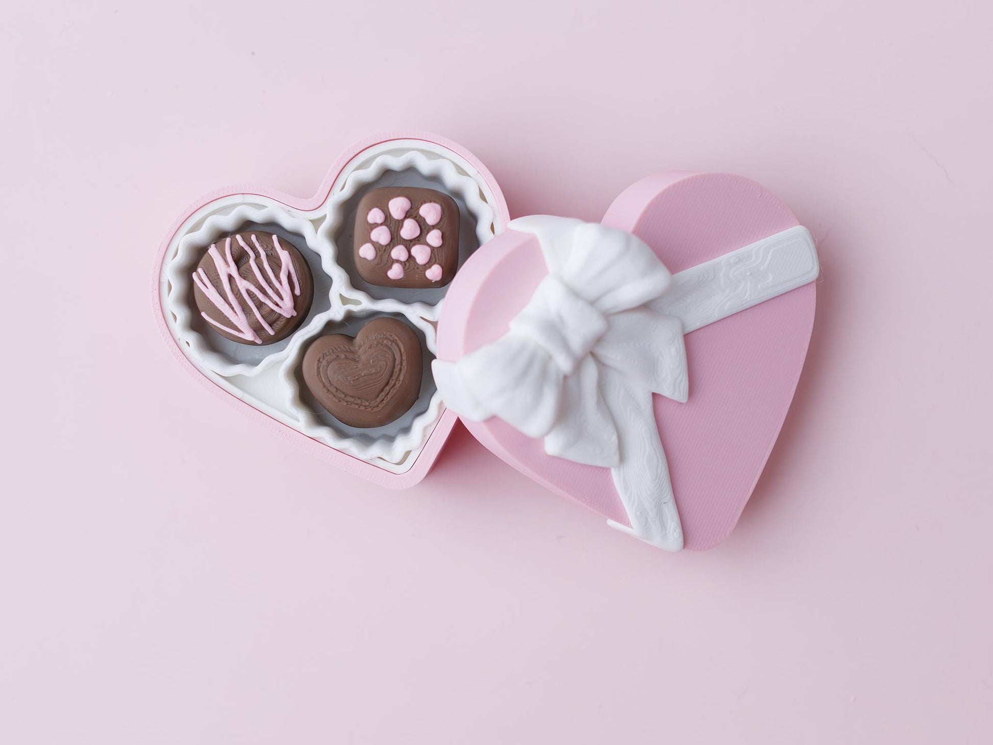 Chocolate box Fidget clicker 3D printed heart shape box fidget clicker Valentine's Day fidget