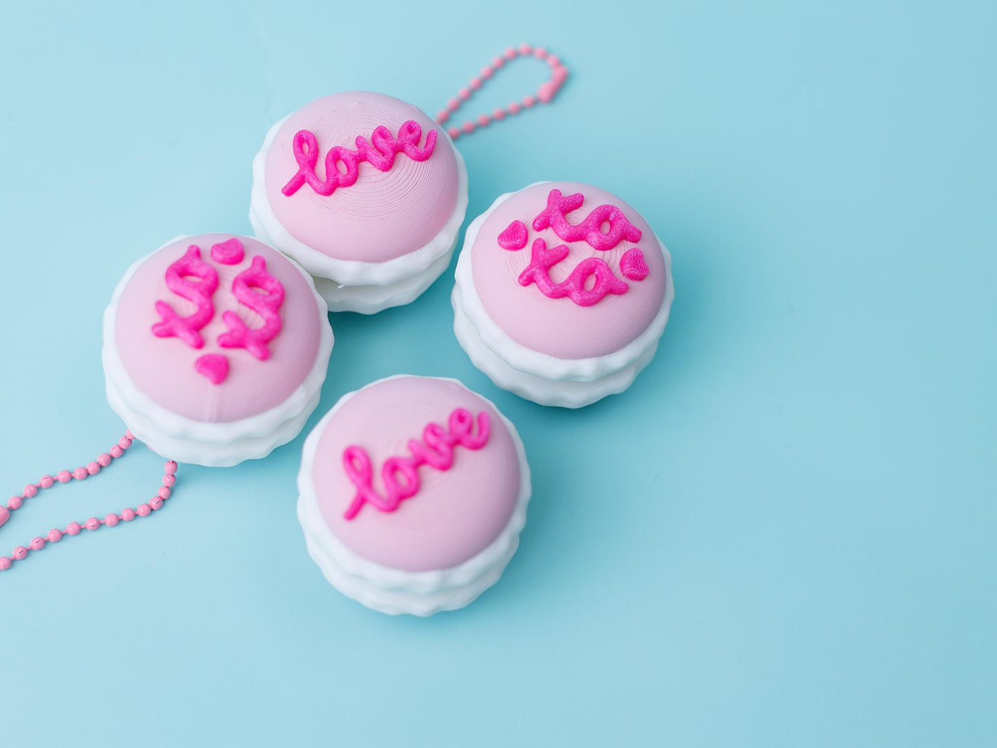 Valentine's macaron fidget clicker 3D printed Valentine's Day fidget clicker