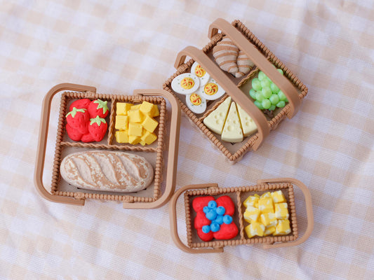 Build your own Picnic basket fidget clicker