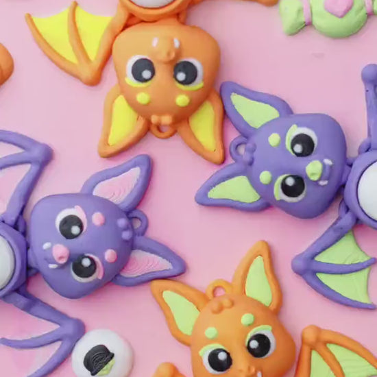 Halloween Bat Fidget Clicker Cute Bat Fidget Toy keychain